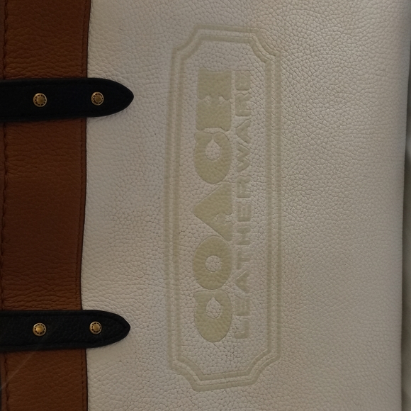 COACH COLOR BLOCK 30 TOTE WITH SATIN DUSTBAG - Picture 2 of 16